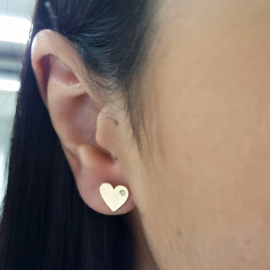 Brinco com Diamantes em Ouro Amarelo 18K 