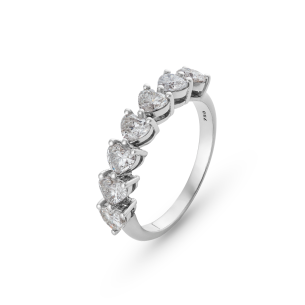 Anel com Diamantes em Ouro Branco 18K