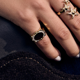 Anel com Diamantes em Ouro Amarelo 18K