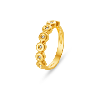 Aliança com Diamantes em Ouro Amarelo 18K 