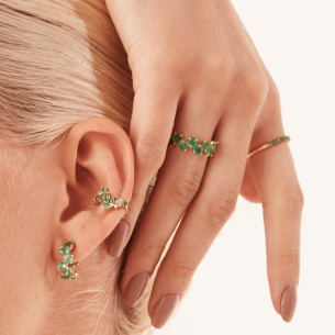 Brinco Argola em Ouro Amarelo 18K com Esmeraldas 